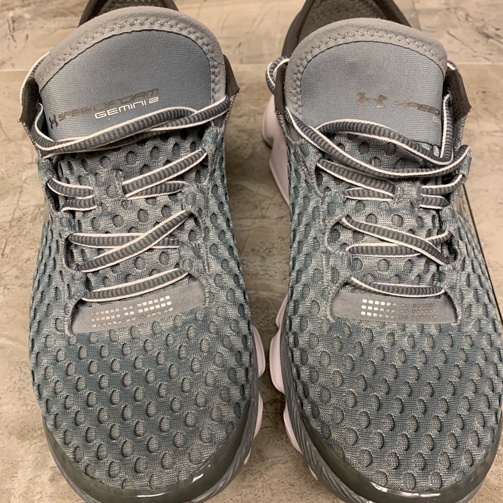 Women’s like brand new sneakers! Only wore twice!